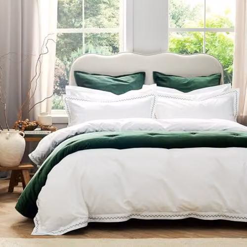 Christy Wave Edge Embroidered Cotton Percale Duvet Cover Set in Green and White, W/D/H: 140 x 200 cm with 50 x 75 cm Pillowcases – 3
