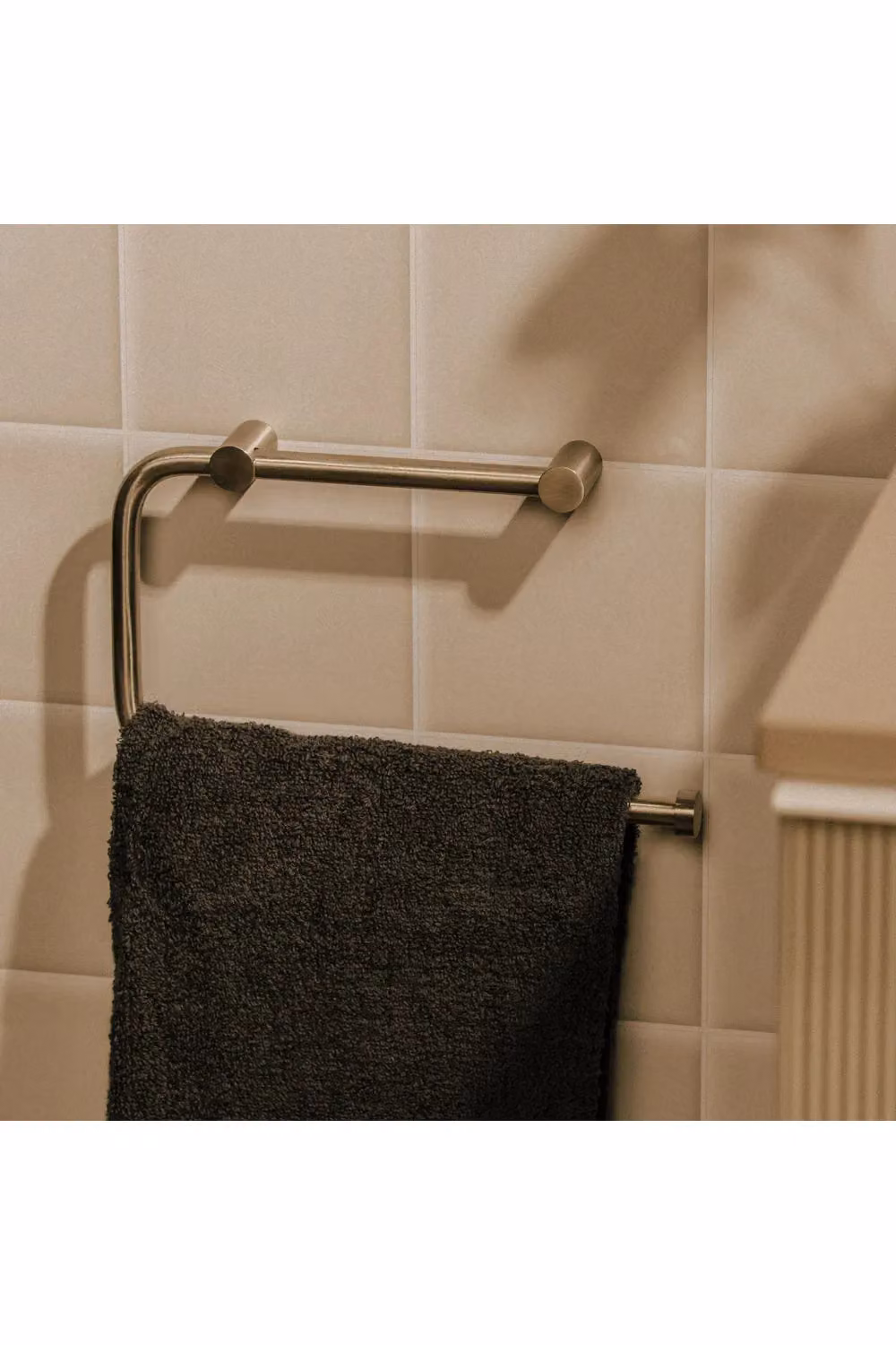 COSMIC Wall-Mounted Towel Ring in Matt Grey Stainless Steel, W/D/H: 20.5 x 3 x 13 cm – 2