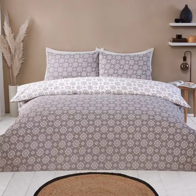 Divante Sierra Geo Reversible Graphic Duvet Set, Grey, 200 x 220 cm