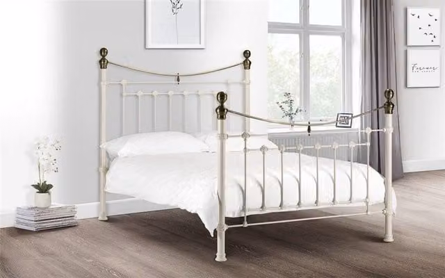 Ashfield Victorian Style Upholstered Bed Frame in White and Gold, Double Size (140 x 200 cm) – 1