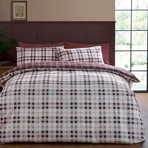 Catherine Lansfield Kelso Check Reversible Double Duvet Cover and Pillowcase Set in Purple, Duvet Cover: 200 x 200 cm, Pillowcases: 50 x 75 cm – 1