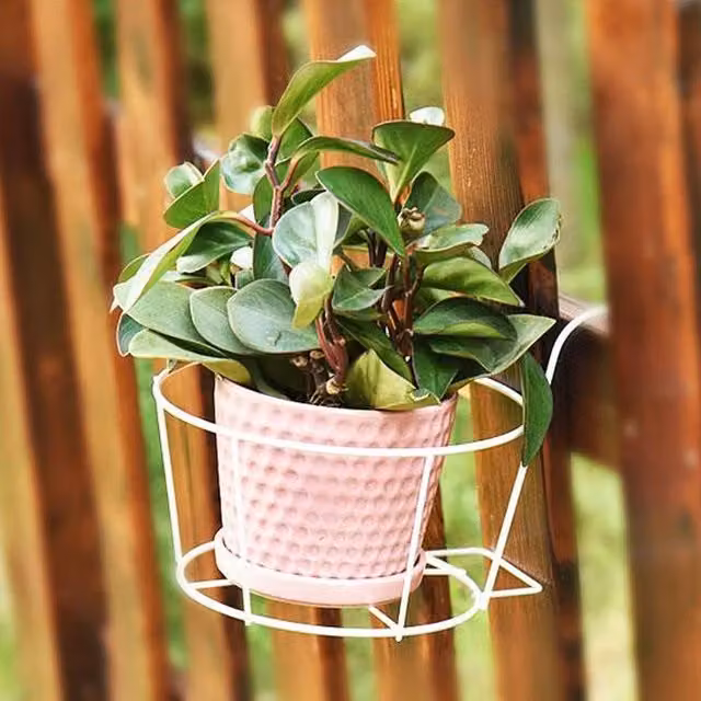 Living and Home White Metal Hanging Plant Pot Stand Holder, Depth: 22 cm – 1