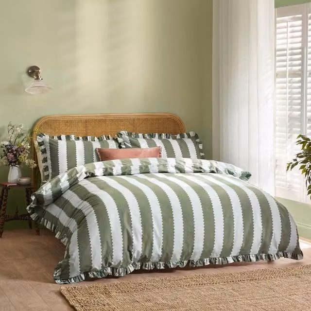 Furn Birdie Stripe Ruffle Cotton Duvet Cover Set in Green, W/D/H: 200 x 200 cm – 1