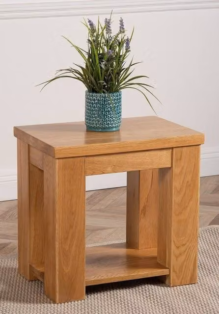 Thats Furniture Solid Oak Lamp Table in Light Oak, W/D/H: 42 x 42 x 62 cm