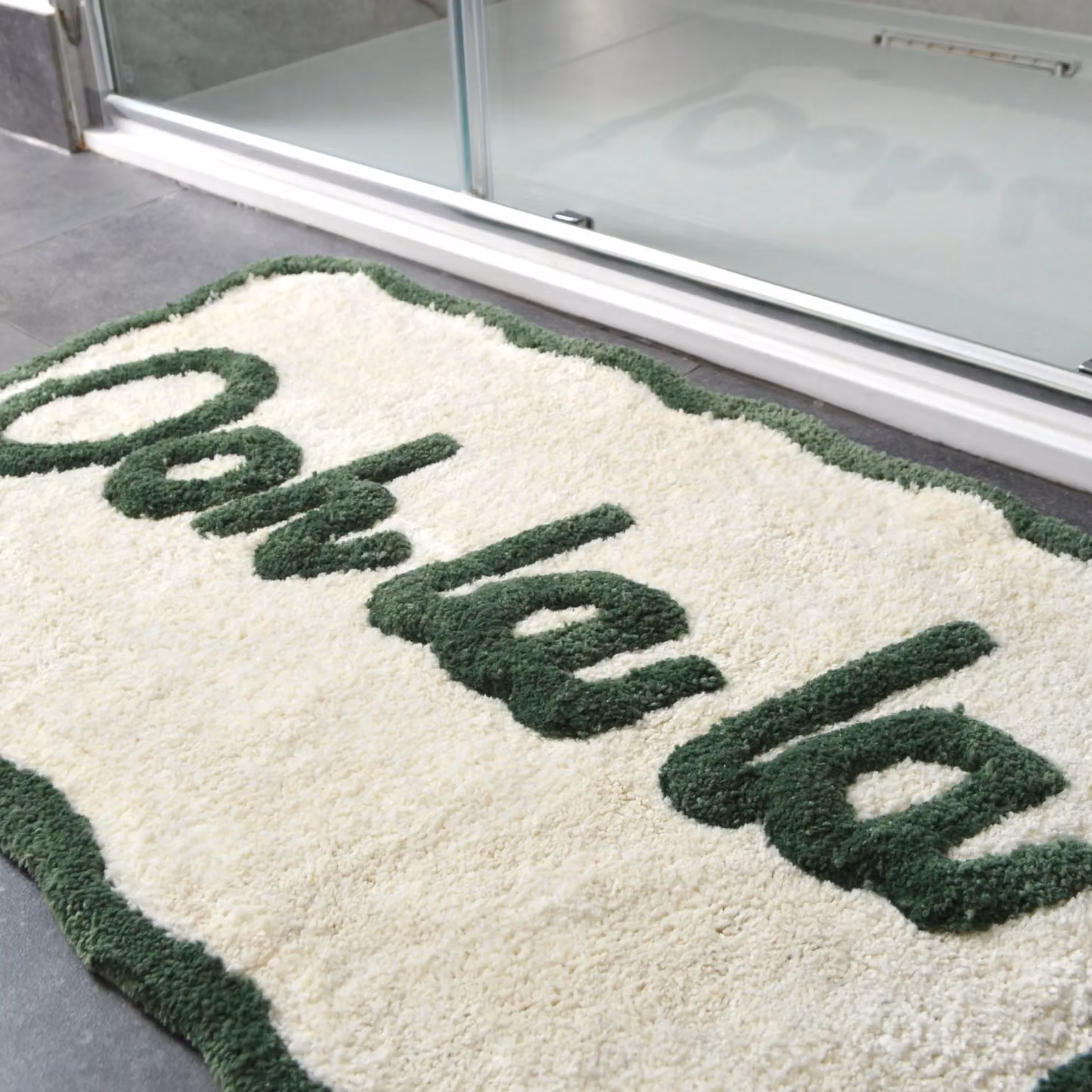 Mooky Mats Ooh La La Slogan Scallop Bath Mat, Non-Slip Green and White Semicircular Rug – 4