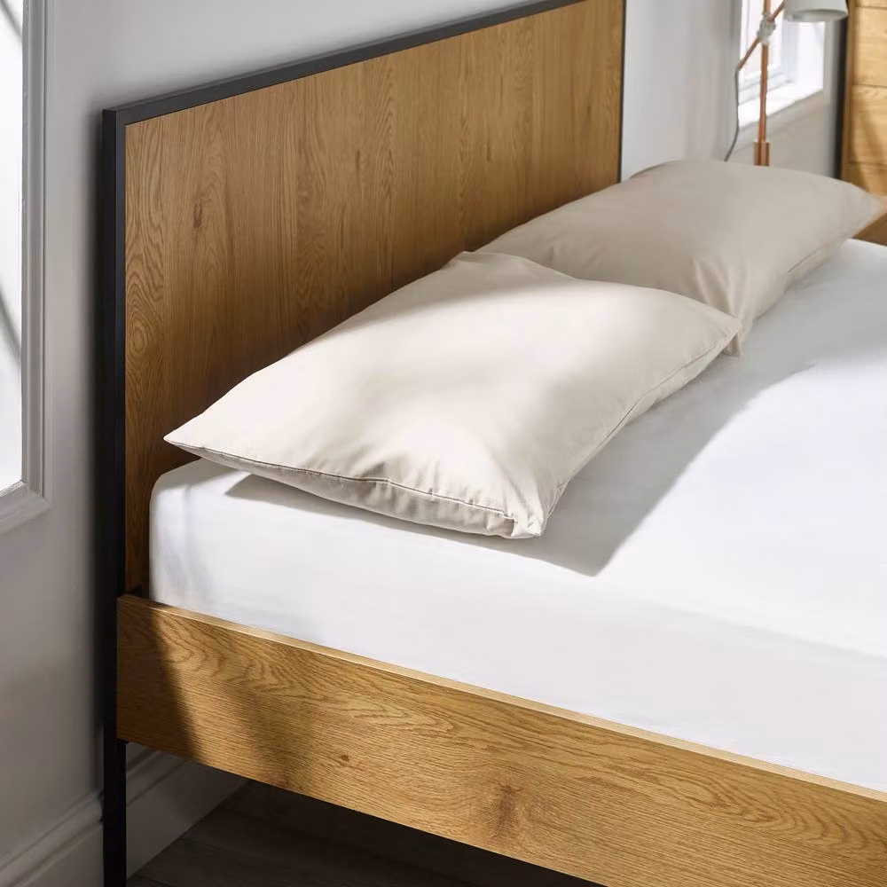 Cheshire Summit Modern Oak and Black Solid Wood Bed Frame, W/D/H: 150 x 200 cm – 4