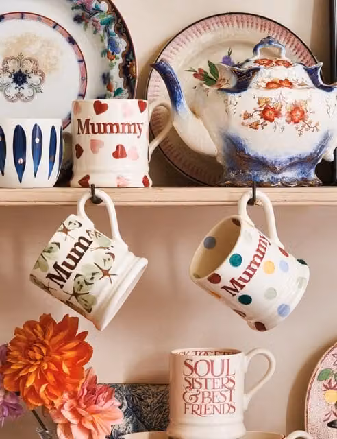 Emma Bridgewater Pink Hearts Mummy Ceramic Mug in Pink Mix
