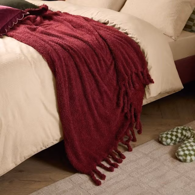 Furn Harlan Borg Red Sherpa Fleece Throw with Fringes, W: 140 cm, D: 180 cm