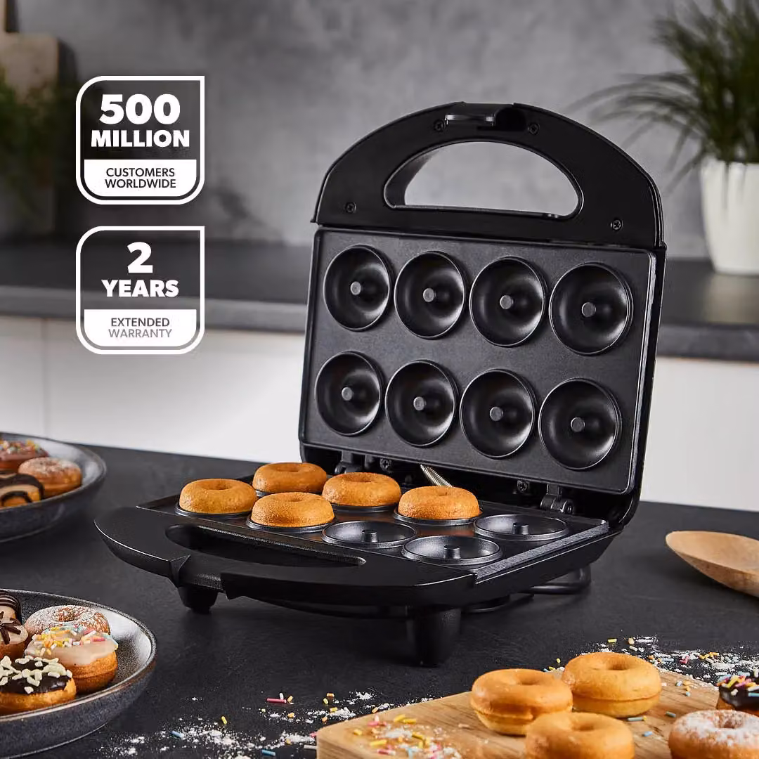 Geepas 750W Doughnut Maker Machine with 8 Holes and Cable Storage, Black – 2