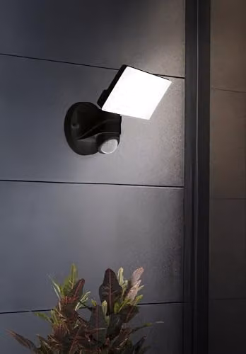 Eglo Pagino LED Outdoor Wall Lamp with Motion Sensor in Black – 3