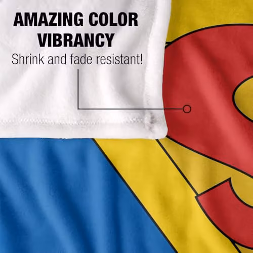 Warner Bros. Superman Shield 1938 Super Soft Fleece Throw Blanket, Multicolour, W/D/H: 127.0 x 152.0 x 1.0 cm – 3