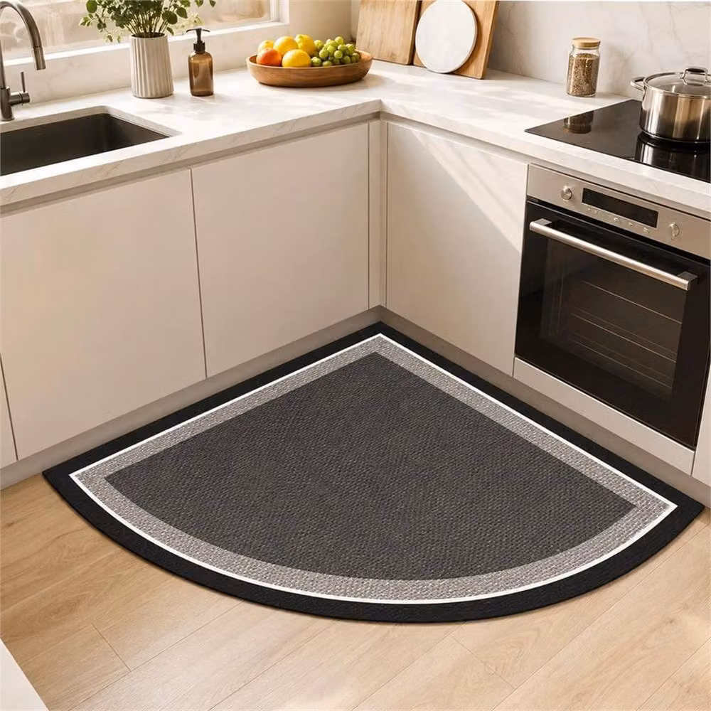 KORVIXA Non-Slip Triangle Corner Area Rug in Black, Diameter: 100 cm – 3