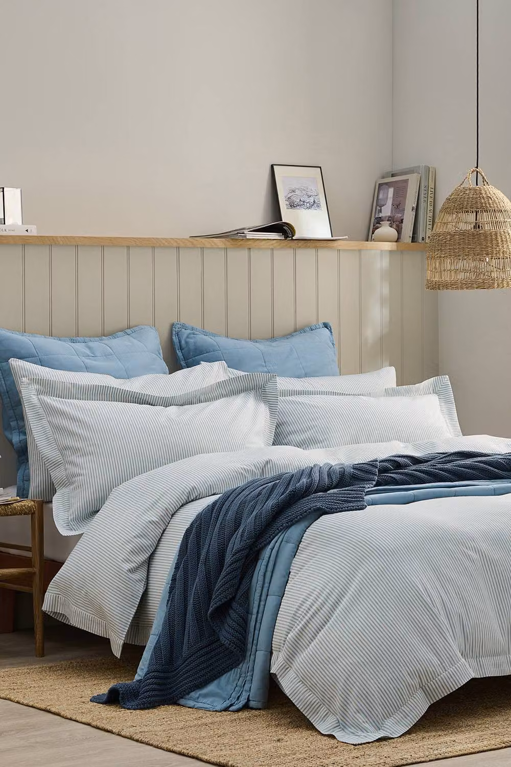 CHRISTY Cambridge Knitted Striped Cotton Throw in Blue, W: 140 cm, D: 180 cm – 2