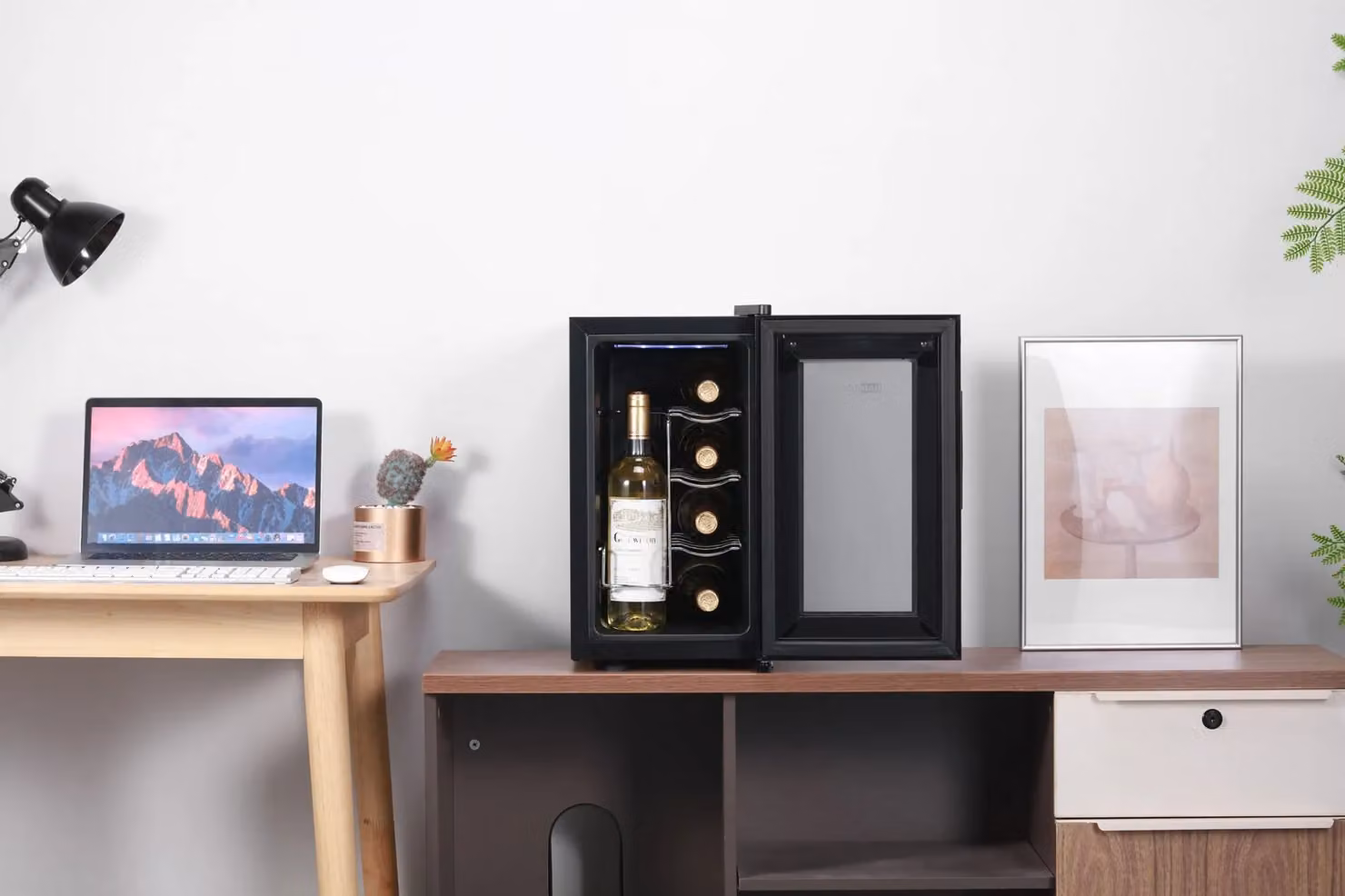 Subcold Barcool VINO8 Countertop Wine Fridge, Black, 8 Bottle Capacity, Single-Zone Thermoelectric Cooler with Glass Door and LED Interior Light, W/D/H: 46.5 x 25.8 x 50.8 cm – 2