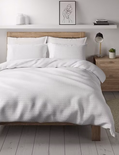 M&S White Pure Cotton Dotted Textured Bedding Set W: 140 cm, L: 200 cm