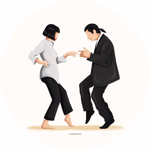 Pulp Fiction Multicolour Round Wall Mural in White
