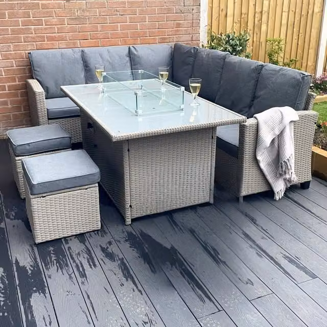 Madefor.living Conwy 8 Seat Grey Rattan Corner Dining Set with Fire Pit