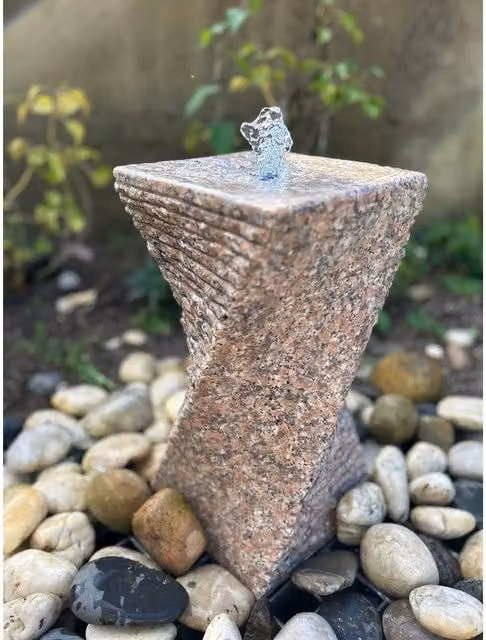 Buttercup Farm Chubby Pinky Granite Twist Water Feature in Pink with Pump, Light and Reservoir – 1
