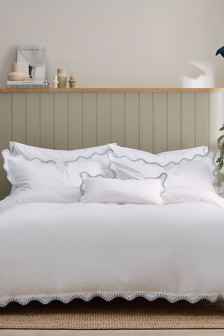 Christy Lucerne Scallop Luxury Cotton Sateen Duvet Cover and Pillowcase Set in Blue and White, 200 x 200 cm