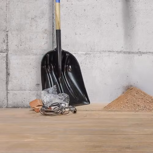Faithfull Black Plastic Debris Shovel with Wood Handle – 2