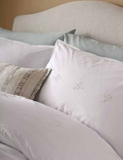 Laura Ashley Keeleigh Posy Set of 2 White Floral Pure Cotton Pillowcases