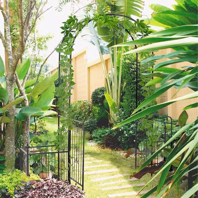 Outsunny Metal Garden Arbor Arch Climbing Frame Support in Black