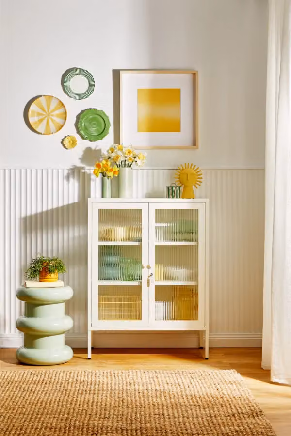 Mustard Made The Mixer Freestanding Kitchen Cabinet with Glass Doors and Lock in Chalk White, W/D/H: 75 x 40 x 100 cm – 2