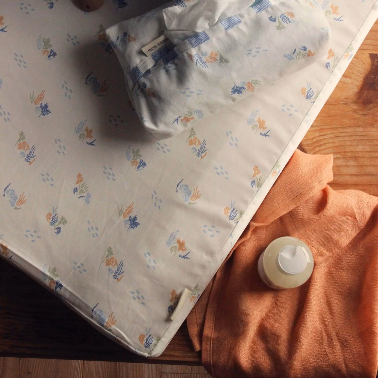 Avery Row Coastline Baby Changing Mat in Blue and White Cotton – 2