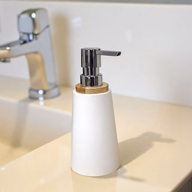 Showerdrape Sonata 4 Piece Freestanding Bathroom Accessory Set in White and Black Resin with Bamboo Details – 1