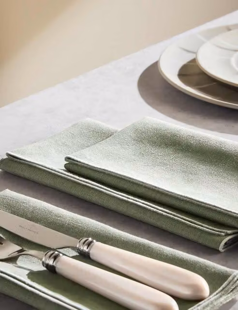 M&S x Kelly Hoppen Set of 4 Pure Linen Contrast Edge Napkins in Green Mix