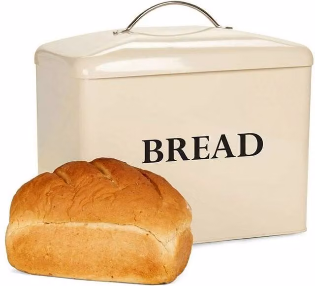 Andrew James Vintage Plastic Bread Bin in Beige, W/D/H: 33.5 x 30.0 cm – 1