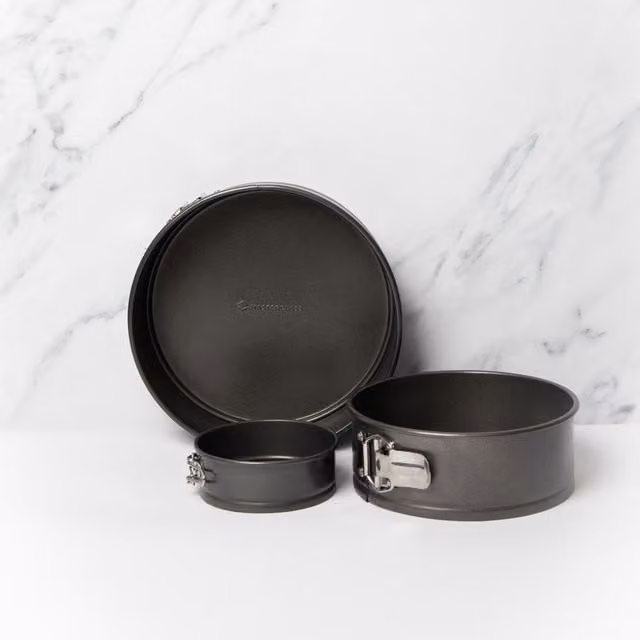 MasterClass 3-Piece Non-Stick Ceramic Coated Round Springform Cake Pan Set in Grey
