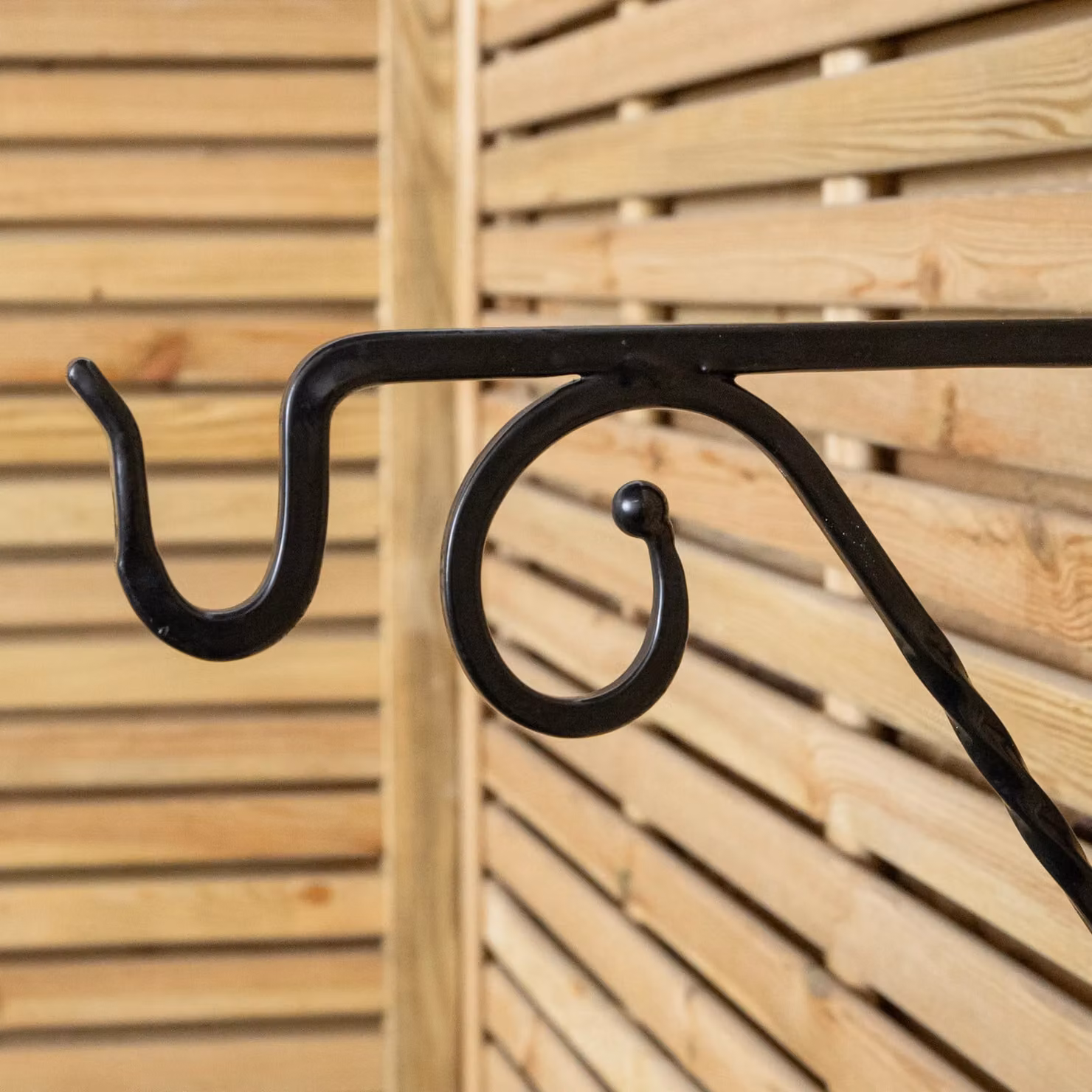 Samuel Alexander Black Metal Heavy Duty Twisted Garden Wall Bracket Hook for Hanging Planters, 35 cm – 3