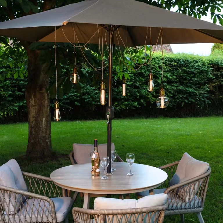 Leisure Grow Parasol Spider Bulb Lights with Warm White LED Vintage Amber Glass Drop Bulbs and Timer