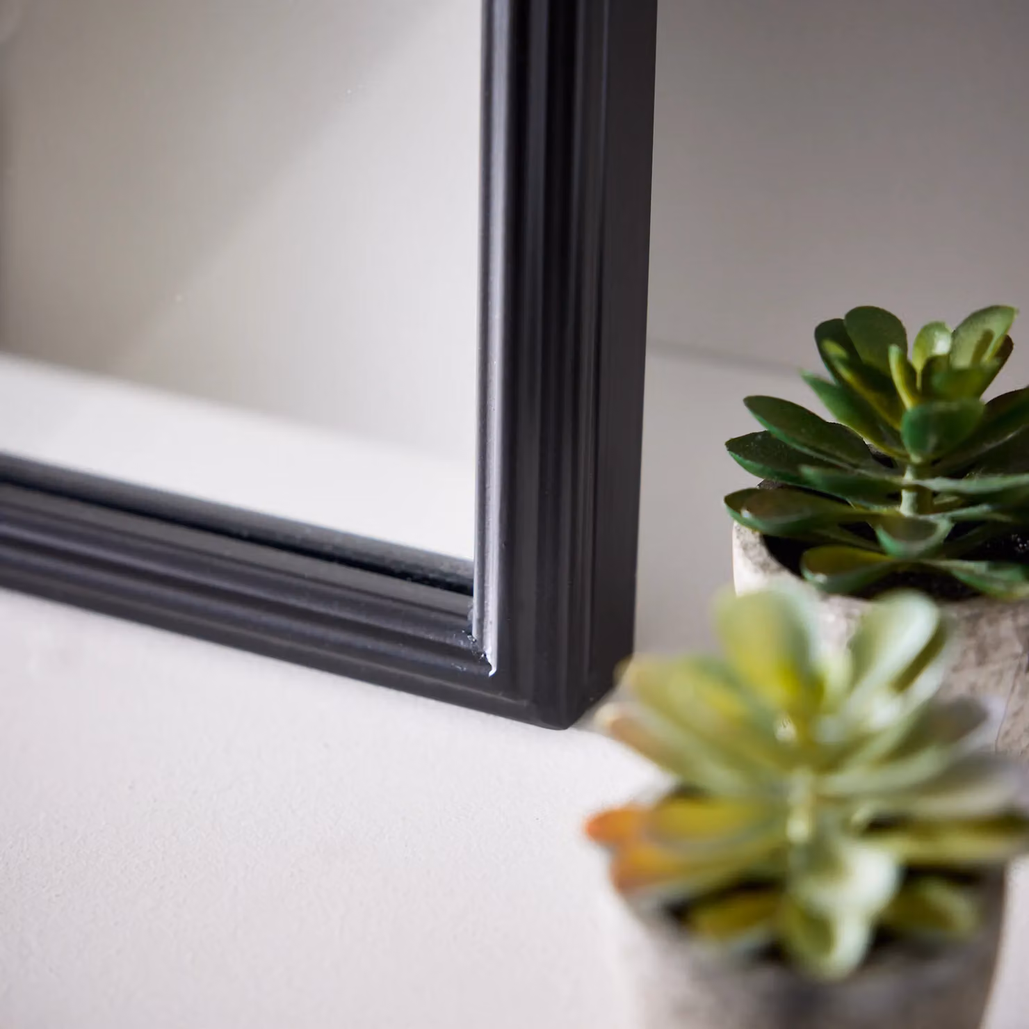 Dibor Large Black Arched Wall Mirror with Metal Frame, W: 80 cm, H: 60 cm – 3