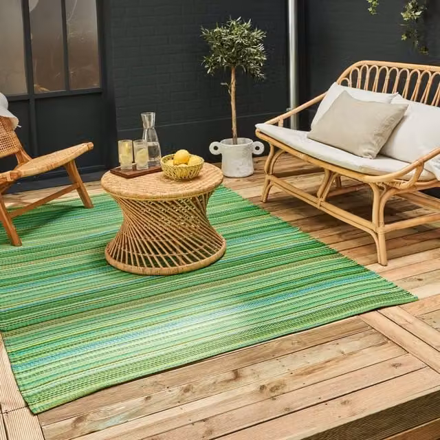 THE RUGS Reversible Weatherproof Striped Rainbow Outdoor Garden Patio Rug in Green, W/D/H: 120 x 160 cm – 1