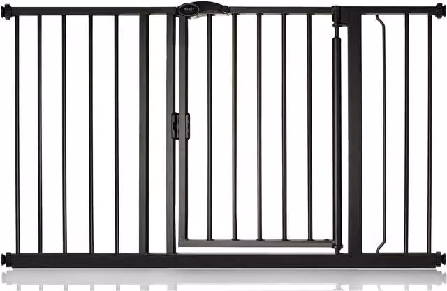 Safetots Pressure Fit Self Closing Stair Gate in Matt Black