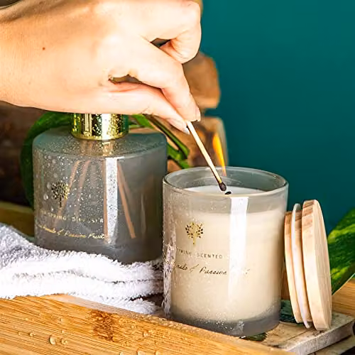 Nicola Spring Pomelo & Passion Fruit Scented Candle and Reed Diffuser Set in Grey, 130g Soy Wax Candle and 200ml Diffuser – 3