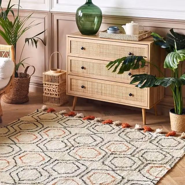 Wyld and Coco Hand Tufted Cotton Geometric Boho Rug in Beige and Orange with Fringes, W: 160 cm, L: 230 cm