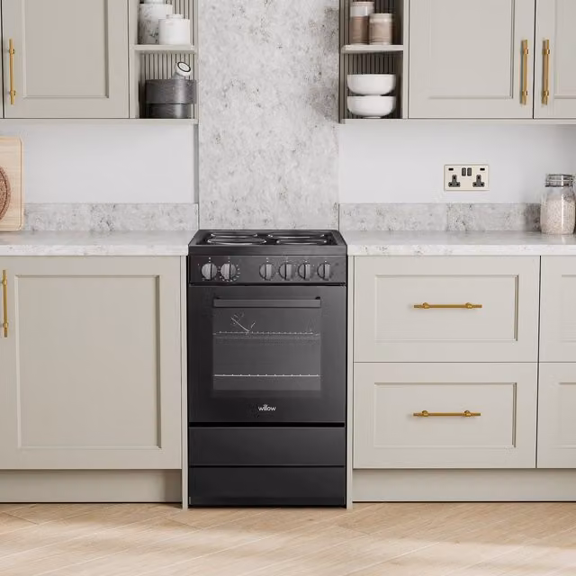 Willow Freestanding Electric Cooker with Grill and Solid Plate in Black