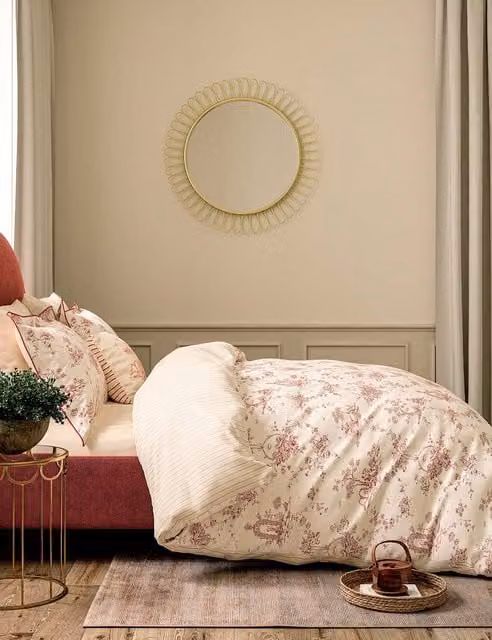 V&A Garden Of Love Floral Cotton Bedding Set, Red Mix, W: 140 cm, L: 200 cm