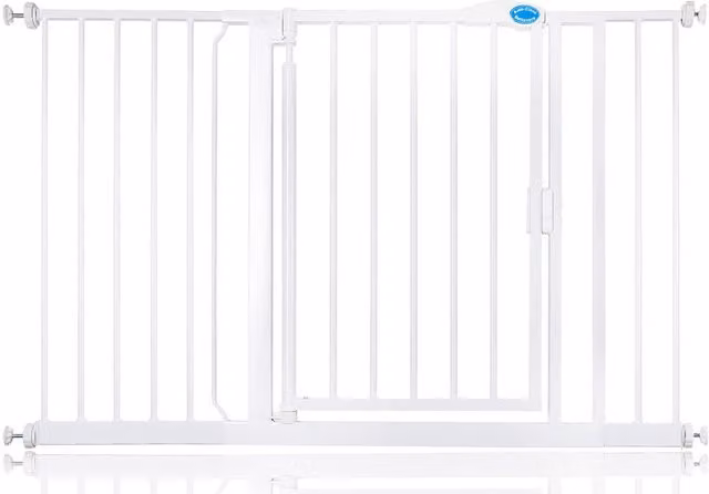 Bettacare Auto Close Extendable Stair Gate in White, Width: 125.4 cm to 132.4 cm