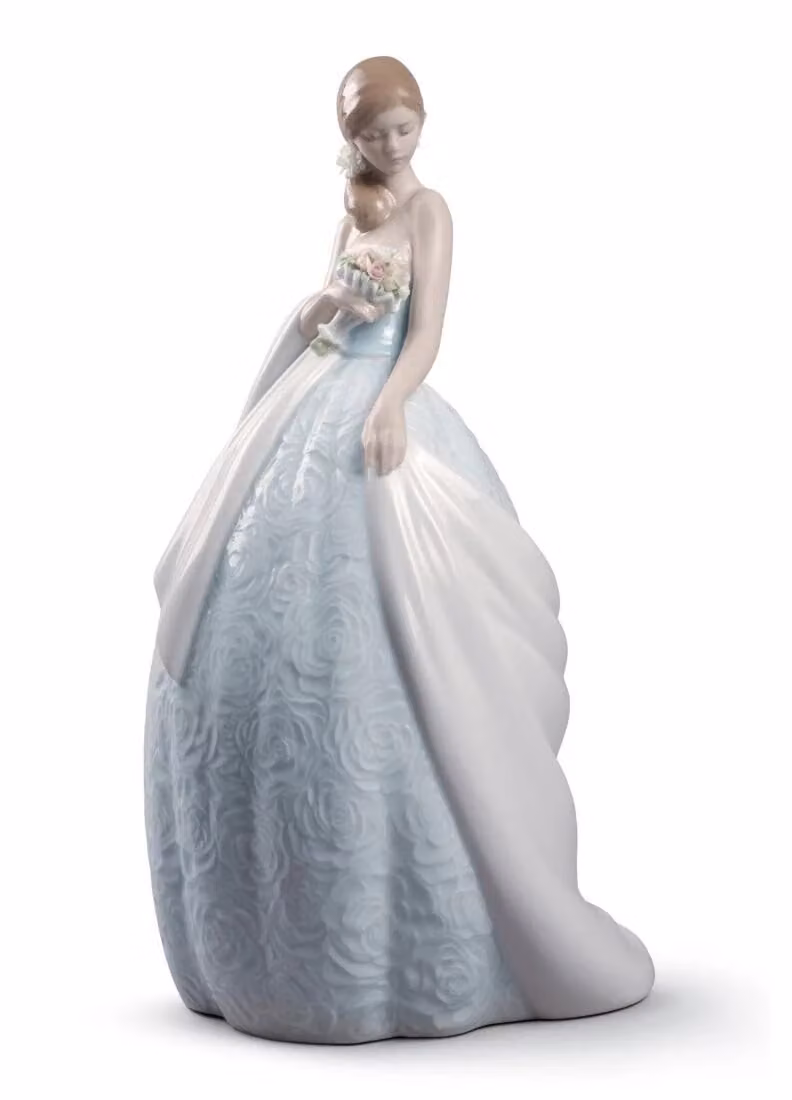 Lladró Her Special Day Bride Porcelain Figurine in White