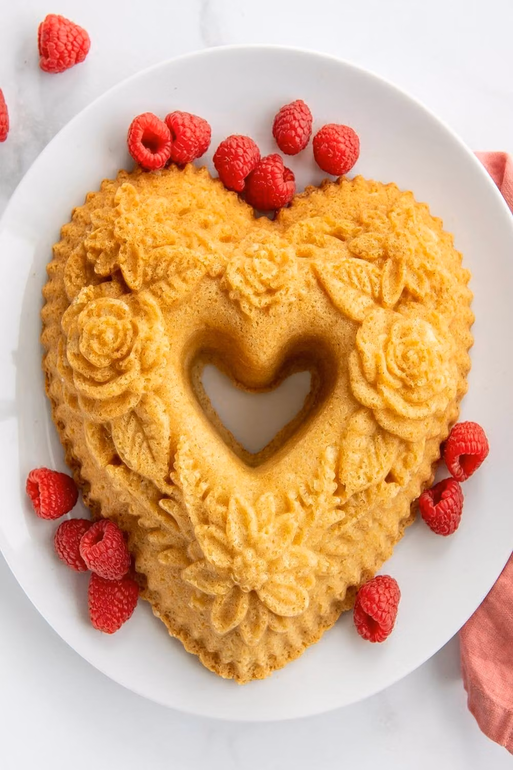 Nordic Ware Toffee Floral Heart Bouquet Non-Stick Bundt Tin in Brown and Gold – 2