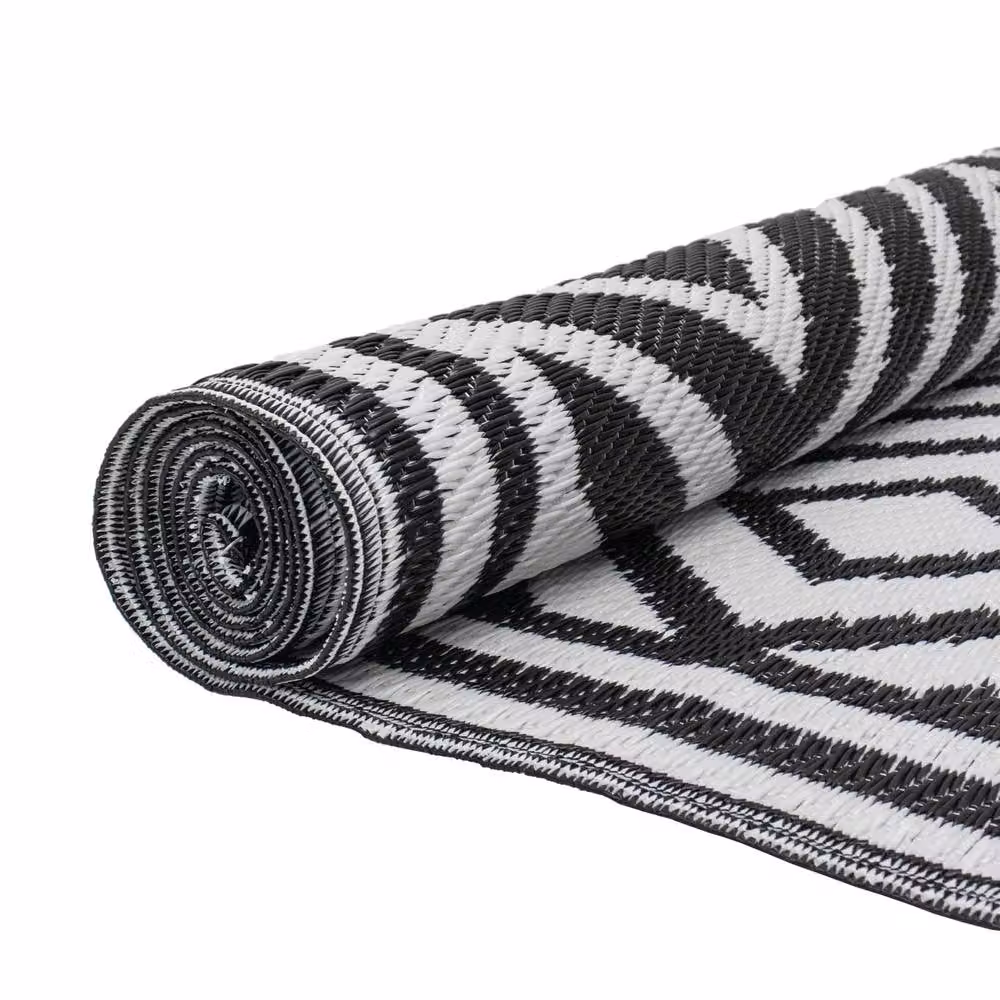 JVL Mosaic Tile Design Reversible Outdoor Patio Rug in Black, W/D: 120 x 170 cm – 5