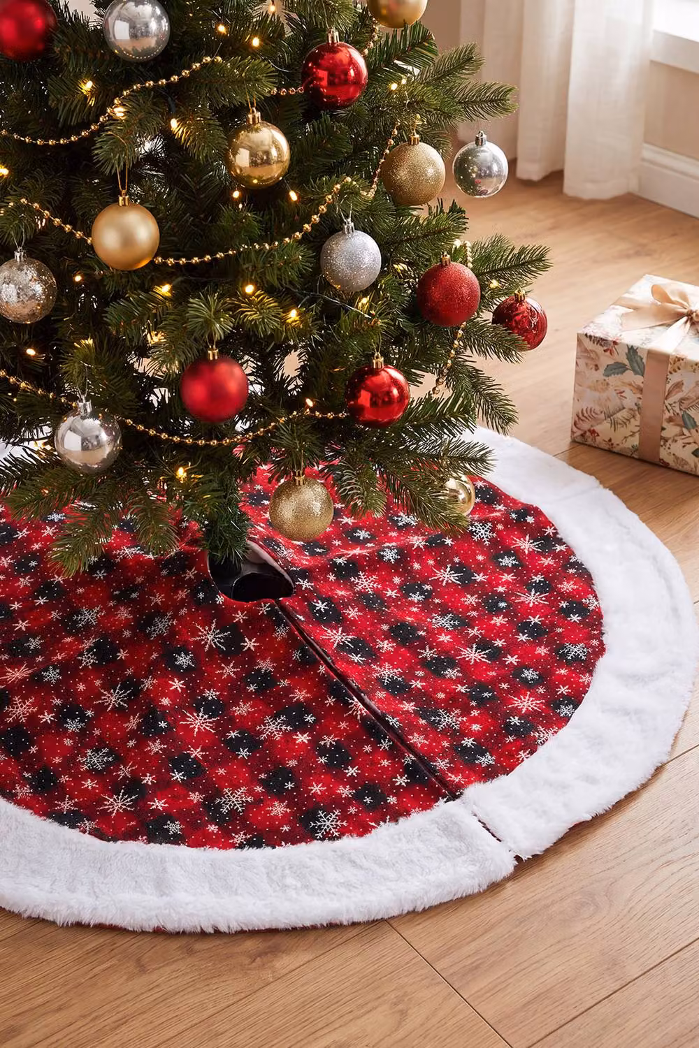 Living and Home Round Polyester Christmas Tree Skirt, Diameter: 91.44 cm – 2