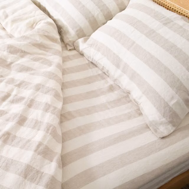 Native Natural Striped 100% Linen Double Fitted Sheet in White, W/D/H: 140 x 190 cm