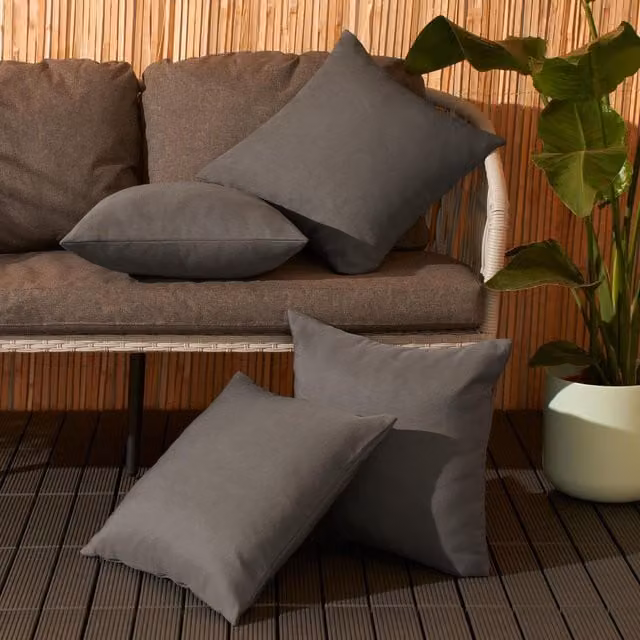 Brentfords Pack of 4 Grey Square Outdoor Cushion Covers with Removable Stain Repellent Polyester Covers, W/D/H: 45 x 45 x 45 cm