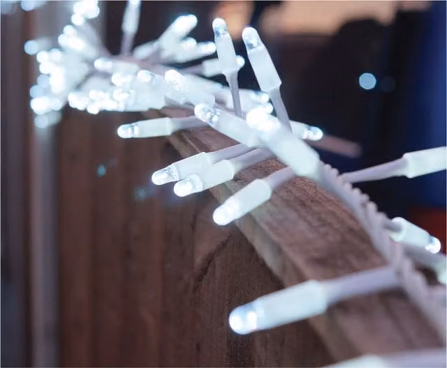 Xmas Haus Cool White LED Cluster Christmas Lights with White Rubber Coating, IP65 Rated, 5m, 250 LEDs – 1