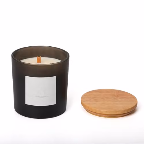 Aroma Naturals Fruity Scented Candle in Black Glass Jar with Wooden Lid, 678 g – 2